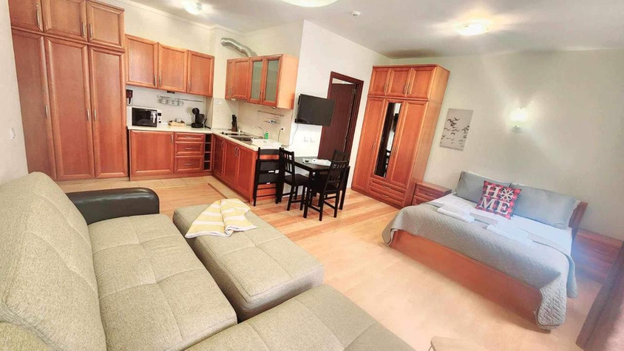 Arboro Flora Residence Studio 보로베츠 외부 사진